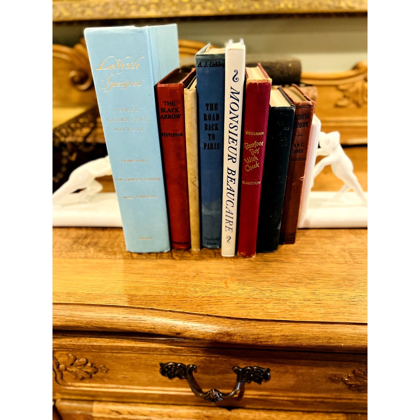 Adorable Frog Bookends