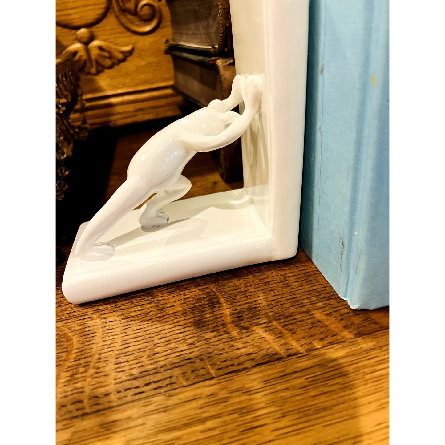 Adorable Frog Bookends
